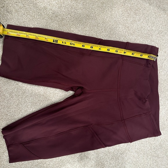 Lululemon biker shorts with pocket. - Picture 4 of 5